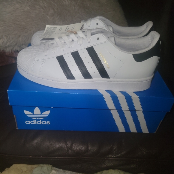 Addidas superstar shoes - Picture 8 of 8